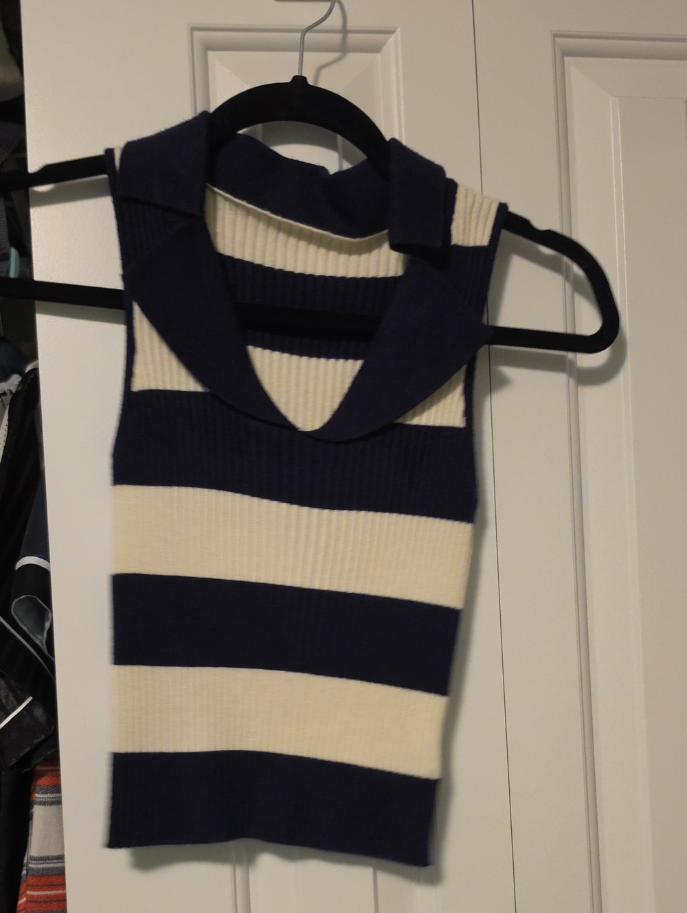 Cider Sleeveless Ribbed V-Neck Sweater in Navy and Cream